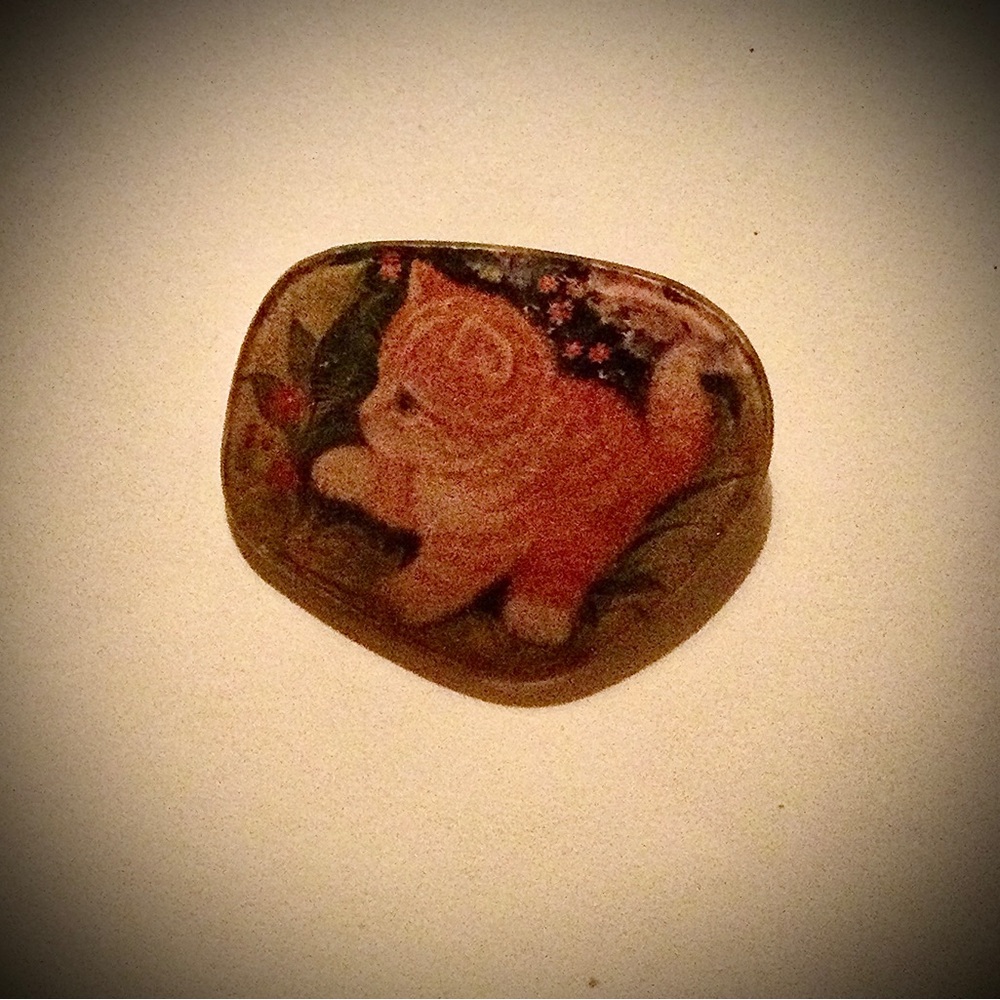 Handcrafted kitten brooch